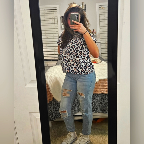 Pursuing Perfection Tops - Cute Leopard Print T-Shirt
